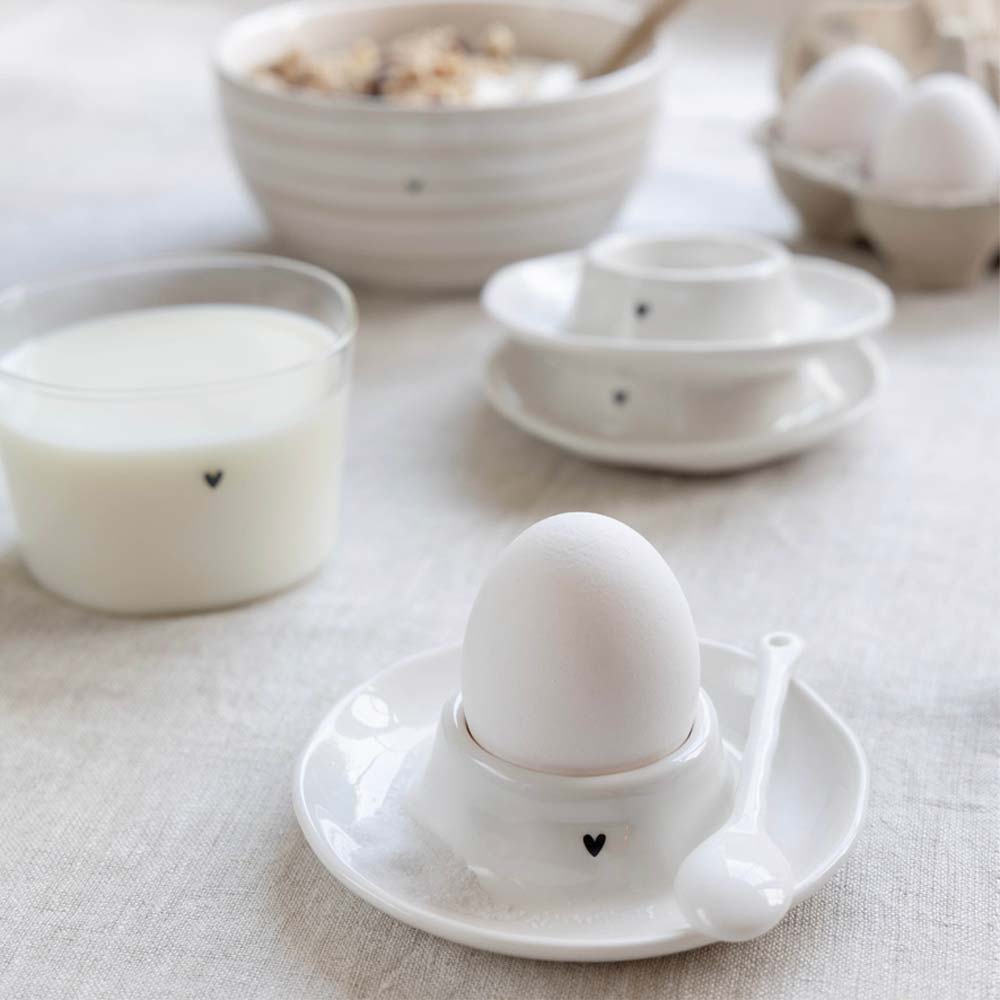 Bastion Collections - Eierbecher Servierteller Schwarz mit Herz
