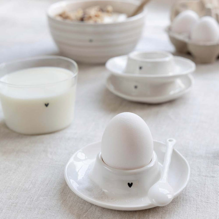 Bastion Collections - Eierbecher Servierteller Schwarz mit Herz
