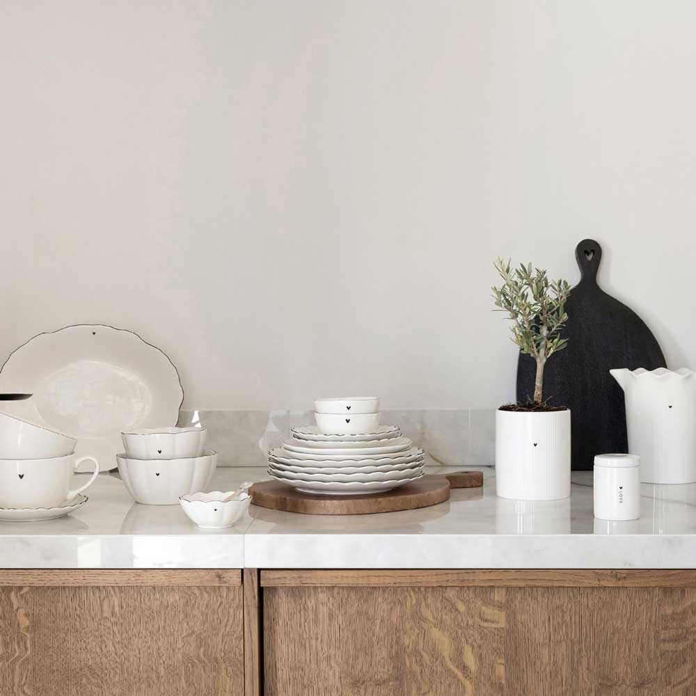 Bastion Collections - Holztablett Heart Mangoholz