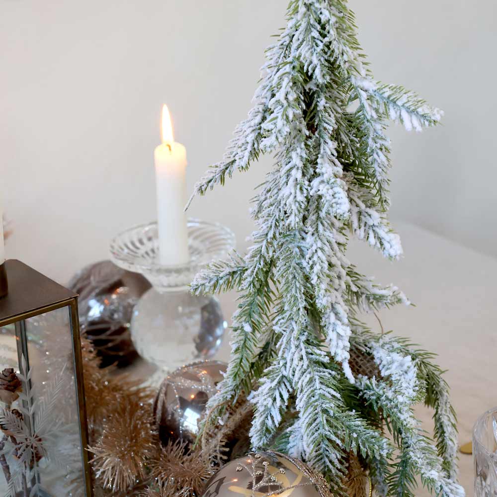 Chic Antique - Fleur Tannenbaum mit Schnee