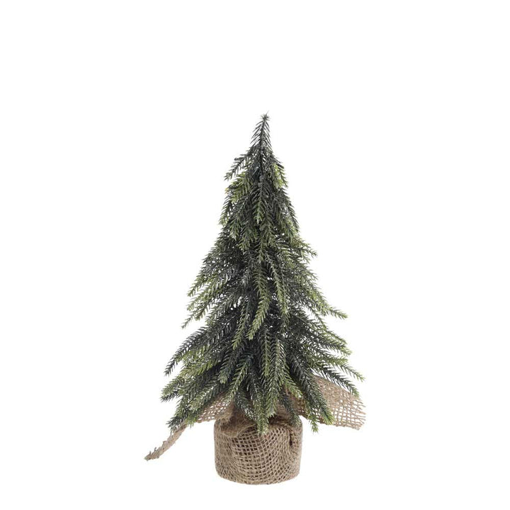 Der Chic Antique - Fleur Tannenbaum mit Glitzergold ist ein kleiner künstlicher Weihnachtsbaum mit grünen Zweigen, der aufrecht steht und an der Basis mit Sackleinen umwickelt ist.