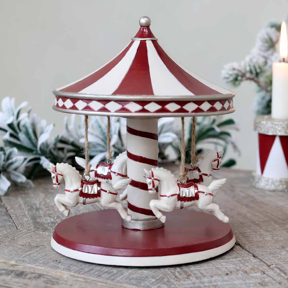 Chic Antique - Vintage Karussell mit Pferden