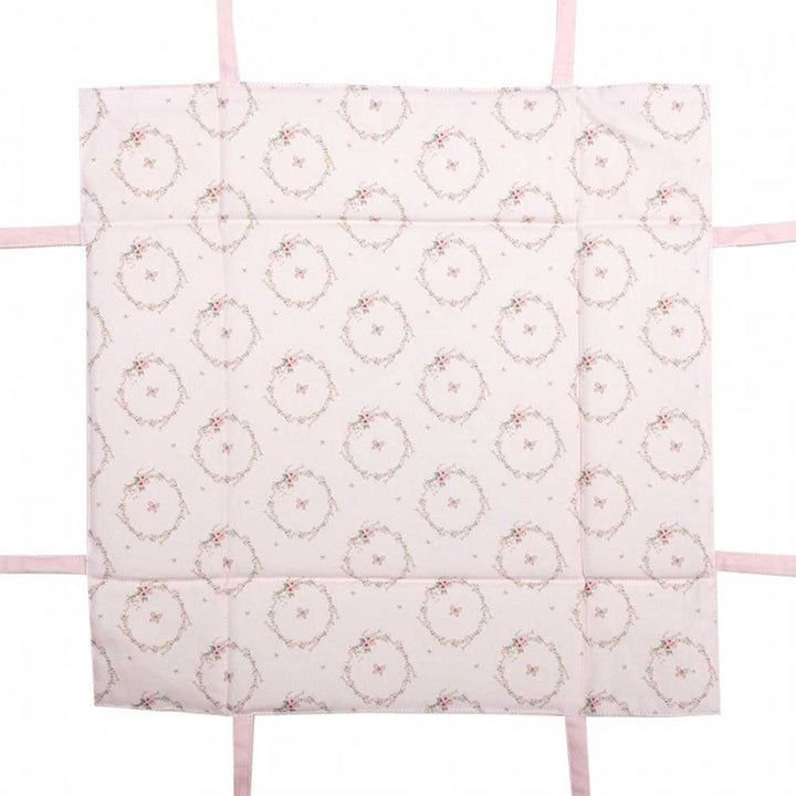 Ein Clayre & Eef - Brotkorb Hase Rosa mit rosa Trägern.