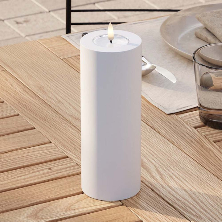 Deluxe Homeart - Outdoor Stumpenkerze LED Weiß (7,5x20cm)