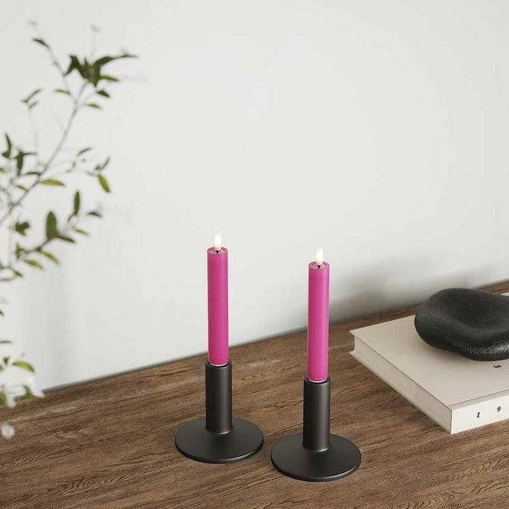 Deluxe Homeart - Stabkerzen LED Magenta (2-teilig, 15cm)