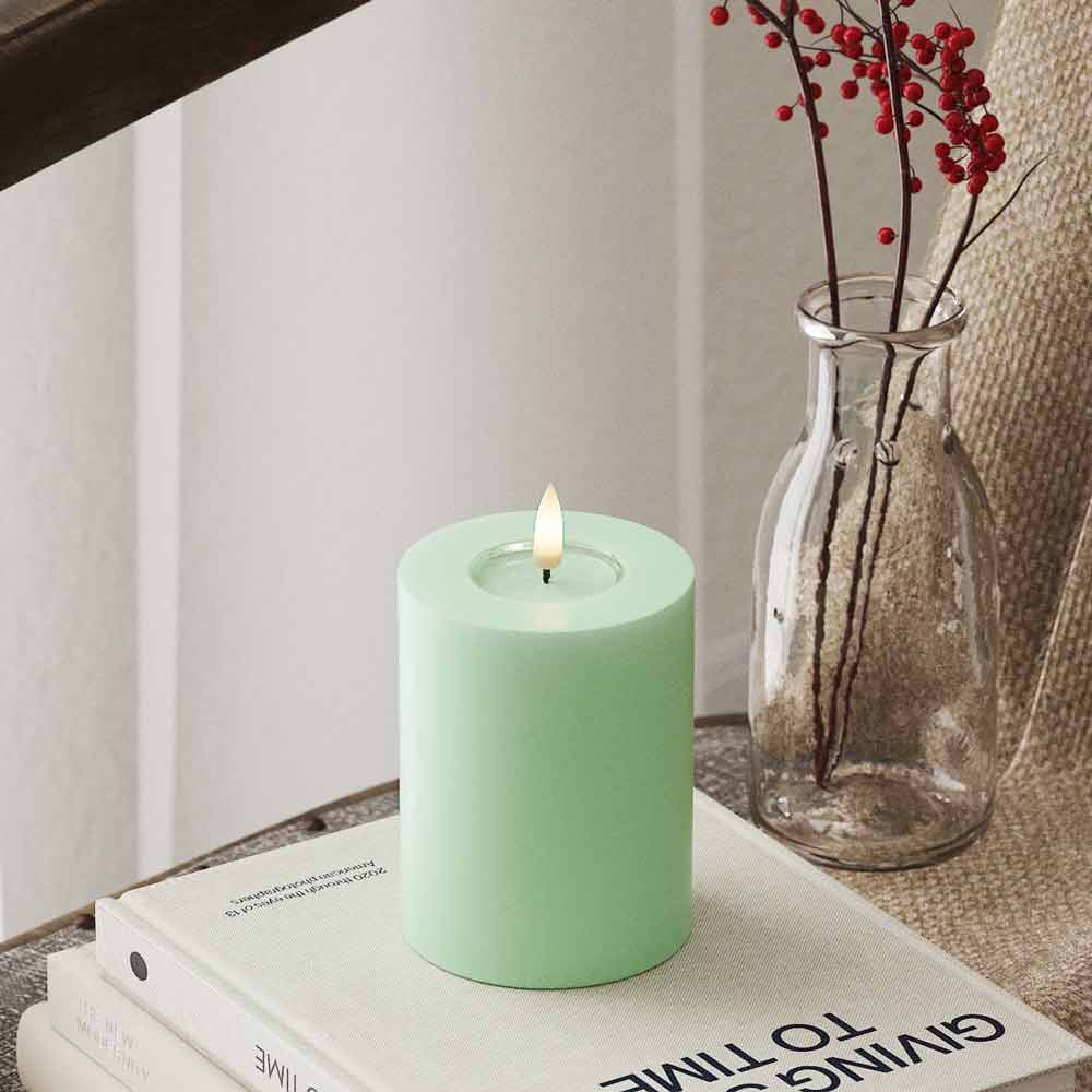 Deluxe Homeart - Stumpenkerze LED Mint (7,5x10cm)