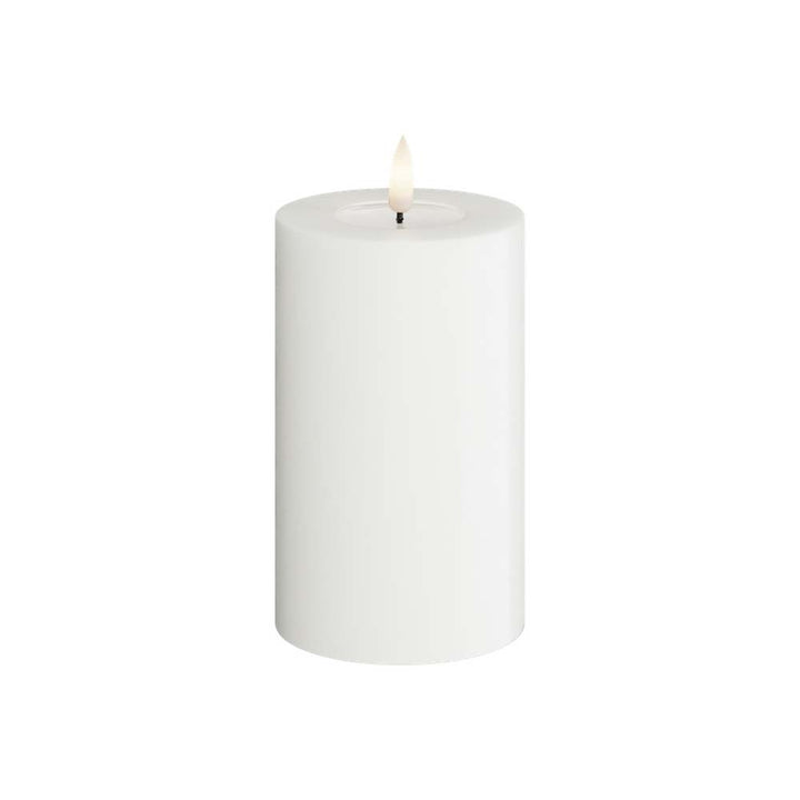 Deluxe Homeart - Stumpenkerze LED Weiß (7,5x12,5cm)