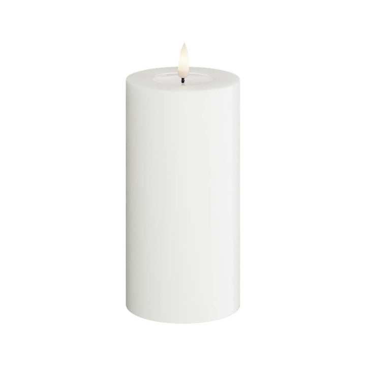Deluxe Homeart - Stumpenkerze LED Weiß (7,5x15cm)