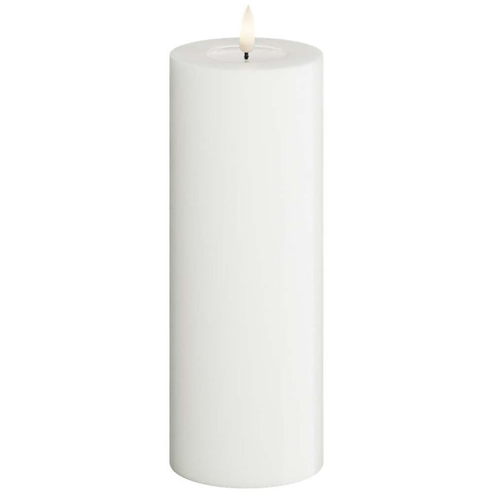 Deluxe Homeart - Stumpenkerze LED Weiß (7,5x20cm)