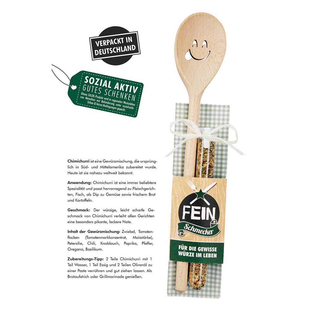 Das Gilde Geschenkset Kochlöffel Holz mit Gewürz & Smiley-Motiv beinhaltet einen Holzlöffel mit Smiley-Motiv, zwei Gewürzröhrchen und ein kariertes Tuch, alles in deutscher Sprache mit Produktdetails und Gebrauchsanweisungen beschriftet.