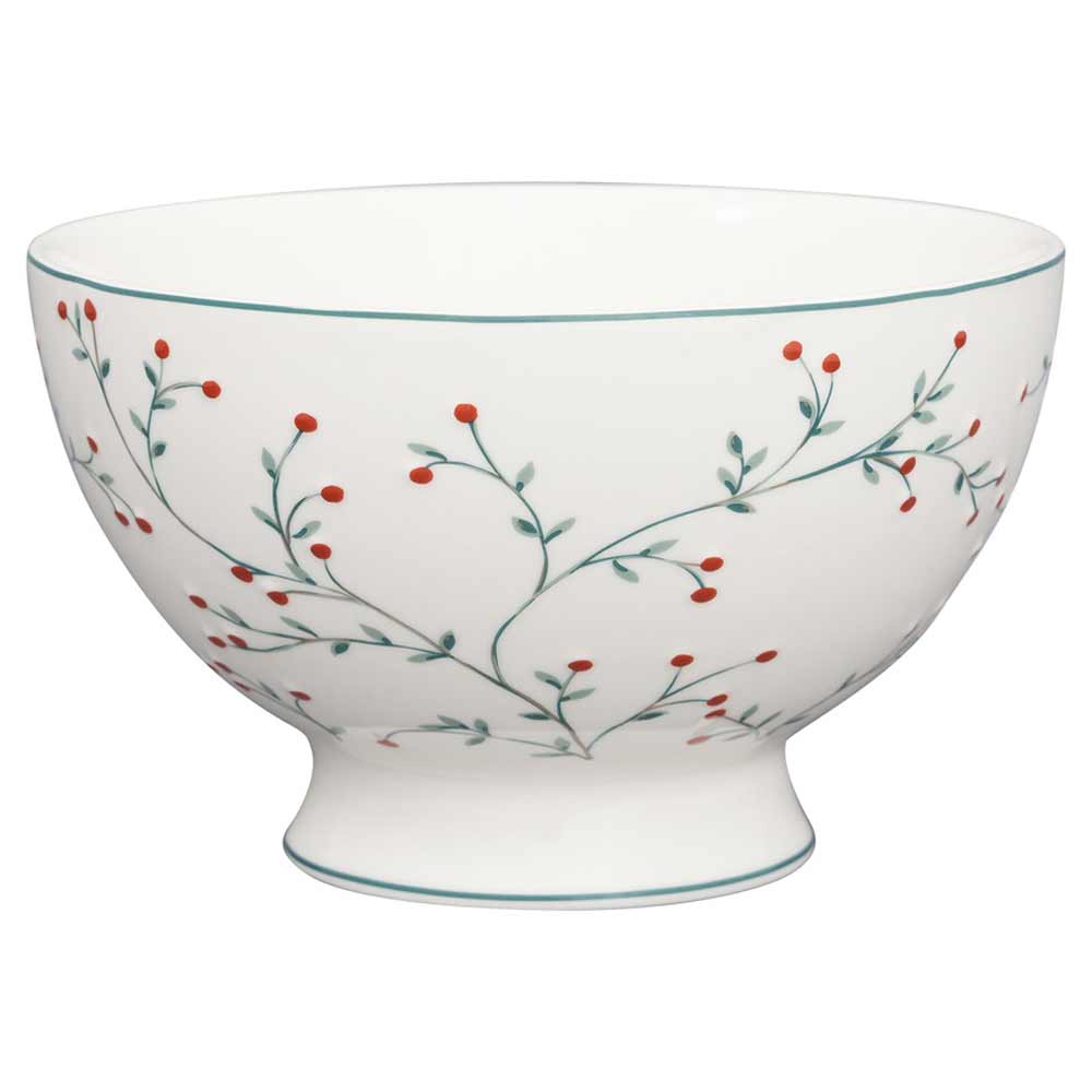 Eine weiße GreenGate - Lucie Suppenschüssel mit einem einfachen Design aus grünen, rankenartigen Stielen mit kleinen roten Beeren.