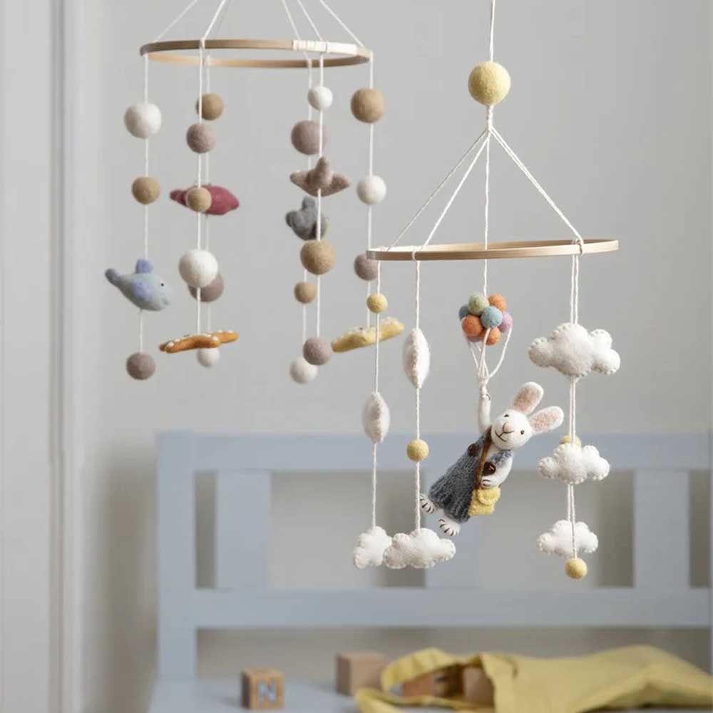 Gry & Sif - Baby Mobile Hase mit Luftballons