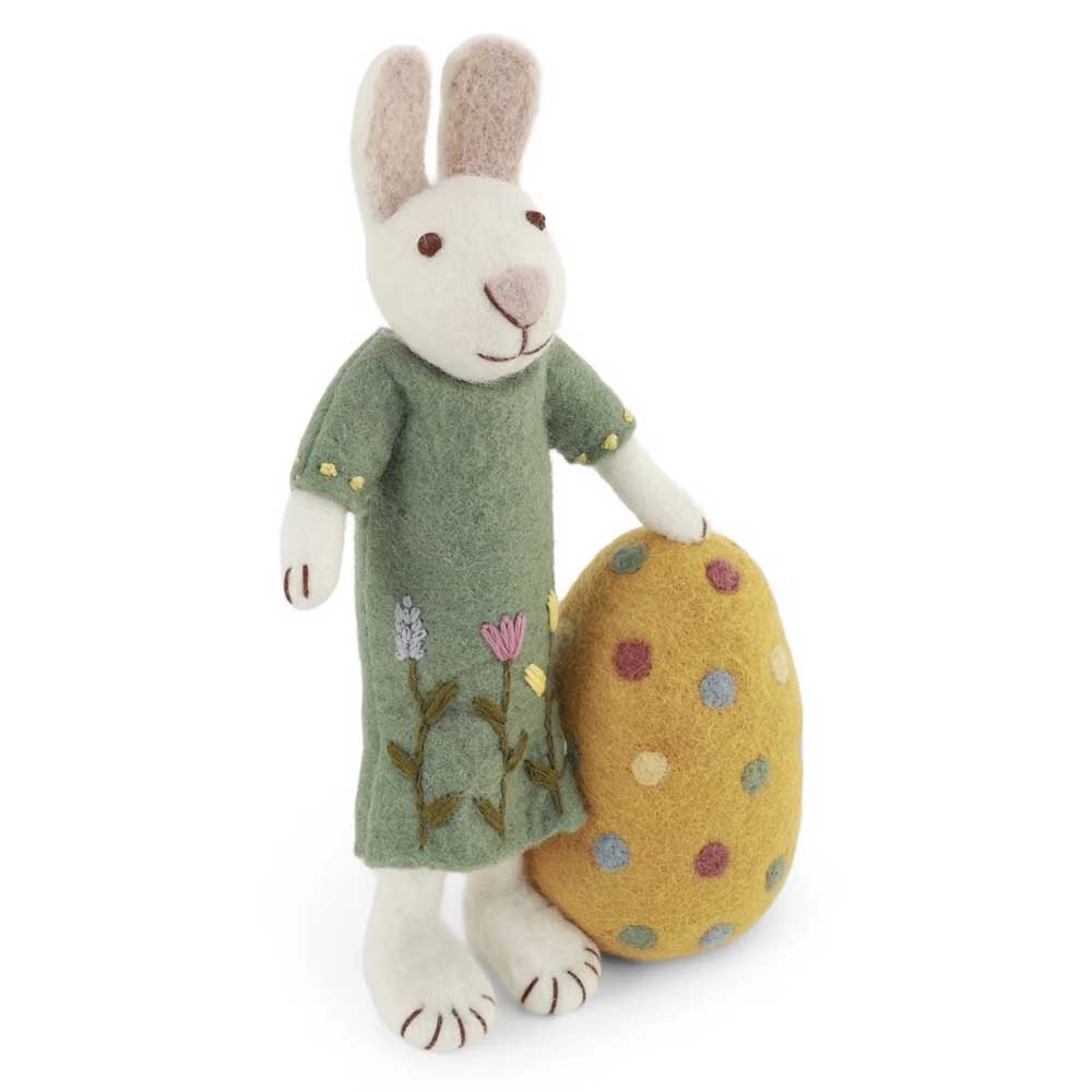 Gry & Sif - Großer weißer Hase Filz mit grünem Kleid & großem Ei