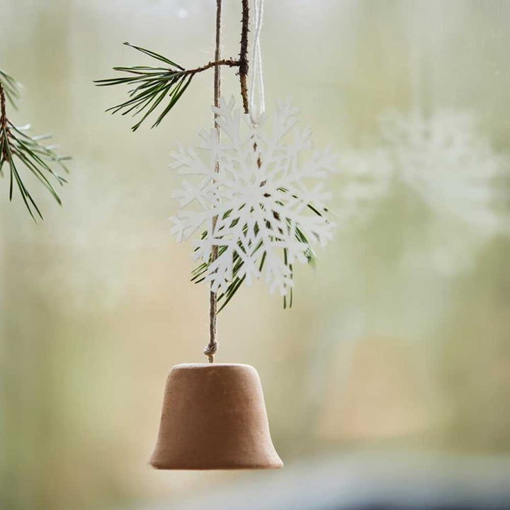 Ib Laursen - Glocke zum hängen Ton handgefertigt