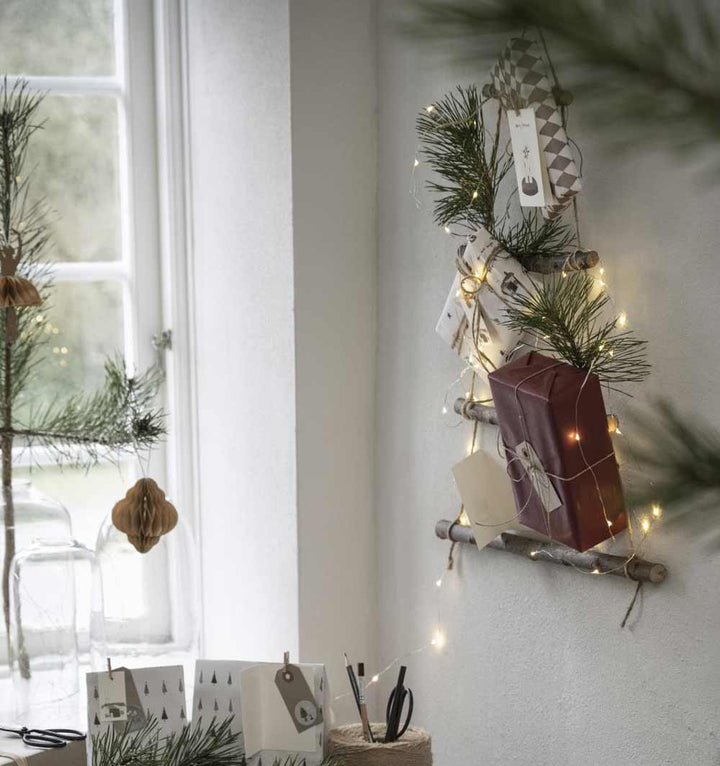Ib Laursen - Tannenbaum aus Zweigen
