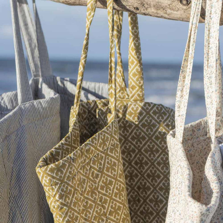 Ib Laursen - Tasche gesteppt weiß und blau gestreift