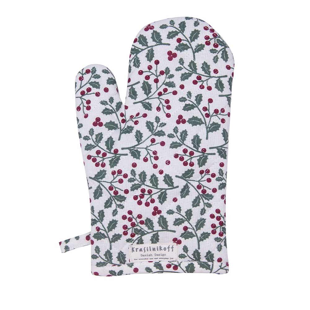 Ein weißer Ofenhandschuh mit weihnachtlichem Stechpalmenmuster mit roten Beeren und grünen Blättern von Krasilnikoff.