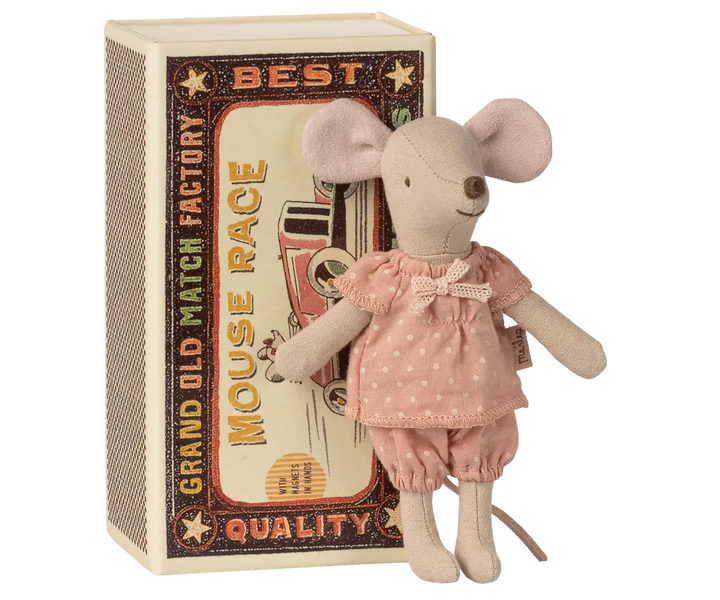 Maileg - Große Schwester Maus in Streichholzschachtel