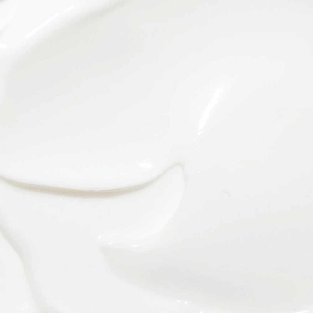 Nahaufnahme von Panier des Sens - Handcreme Eisenkraut (Verbene) mit glatter Textur.