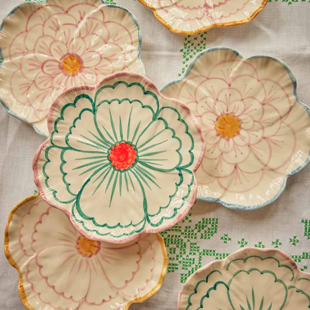 Rice - Frühstücksteller Blume Rosa-Blau handbemalt
