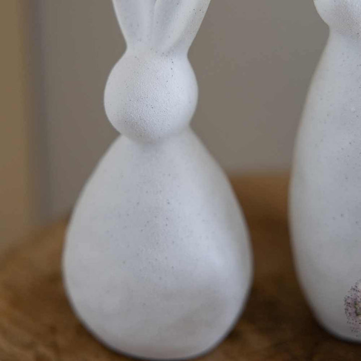 Storefactory - Alma Hase mit gesprenkeltem Finish.