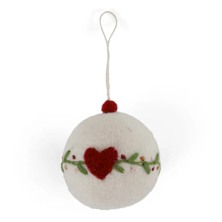 Gry & Sif - Weihnachtskugel - Weiß mit Herz & Girlande