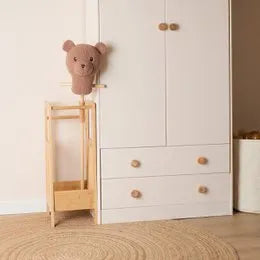 Bieco Spielwaren Stofftier Steckentier Bär Mika Holz
