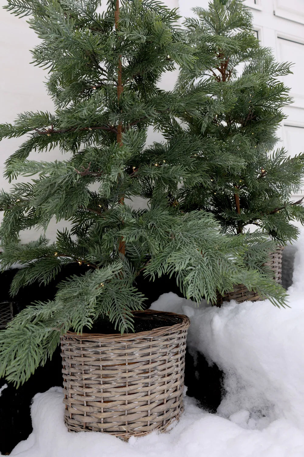 Chic Antique Tannenbaum Fleur Weidenkorb LED Grün
