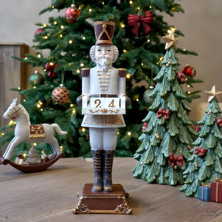 Chic Antique Nussknacker Figur Blockkalender 31,5 cm