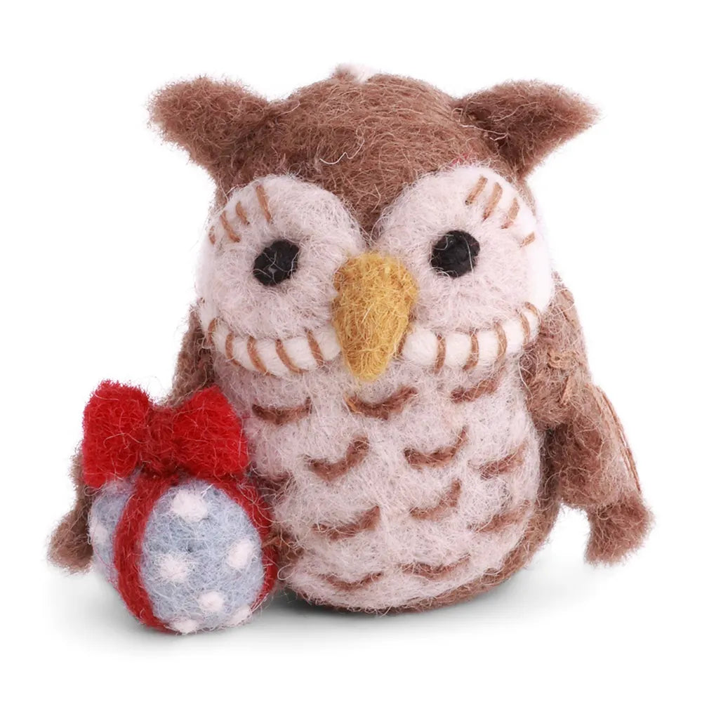 Gry &amp; Sif Filzfigur Eule mit Geschenk