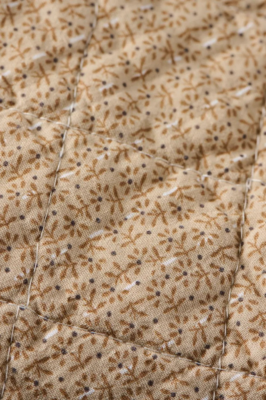 Ib Laursen - Quilt beige mit kleinen braunen Blumen