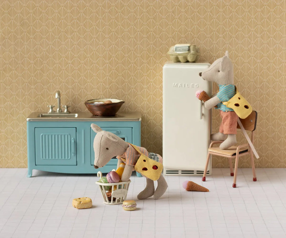 Maileg - Kleidung und Tasche für kleine Schwester Maus