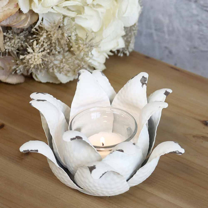 Chic Antique - Teelichthalter Blume antique creme