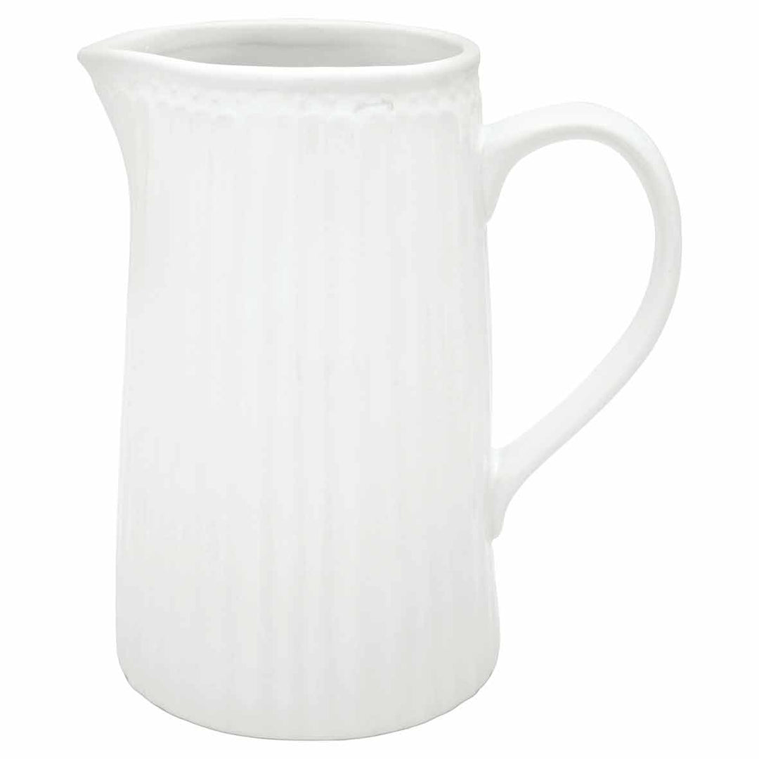 GreenGate - Alice Krug 1 Liter Keramikkrug auf schlichtem Hintergrund.