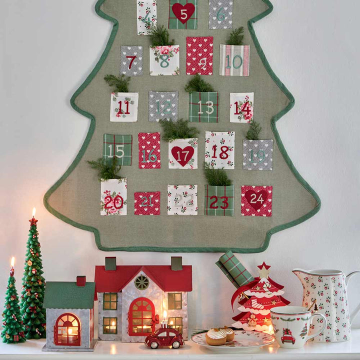 GreenGate - Weihnachtsbaum mit Fach red medium