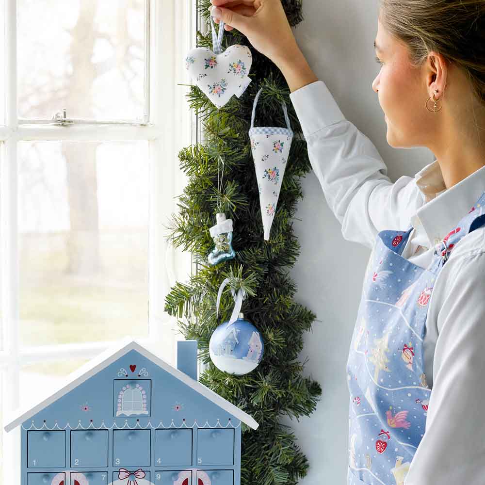 GreenGate - Laura Christmas Kinderschürze dusty blue