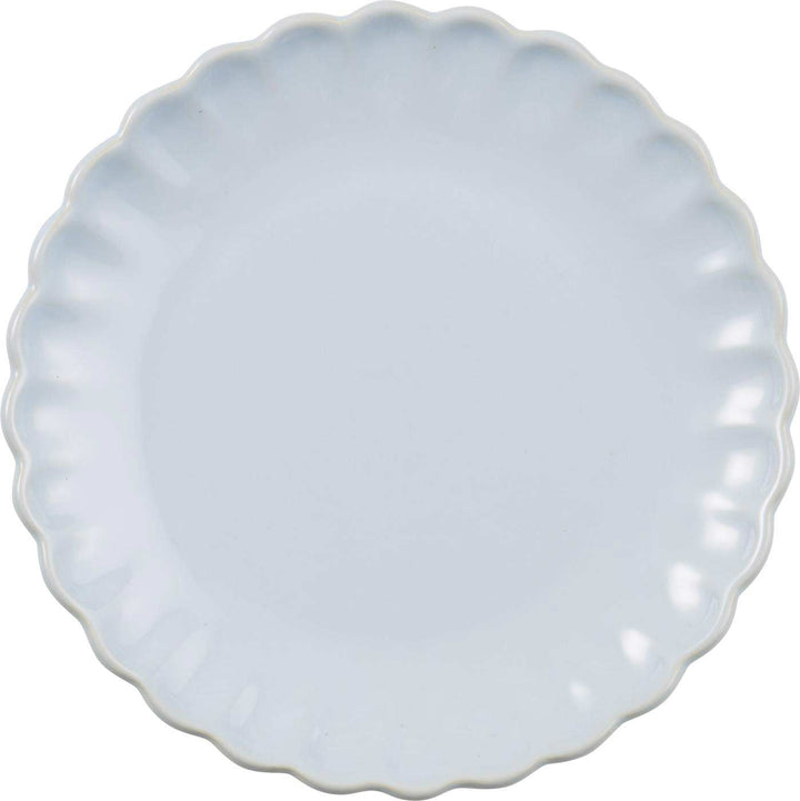 Ein Ib Laursen - Frühstücksteller Mynte mit gewellten Rändern auf weißem Hintergrund.