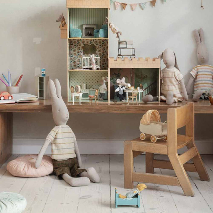Maileg - Hase Rabbit in Hose und Strickpullover Größe 5 (Höhe: 75 cm)