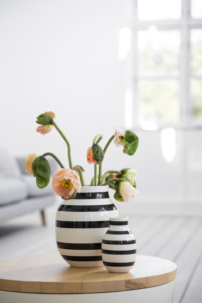 Kähler - Omaggio Vase schwarz Höhe 20 cm