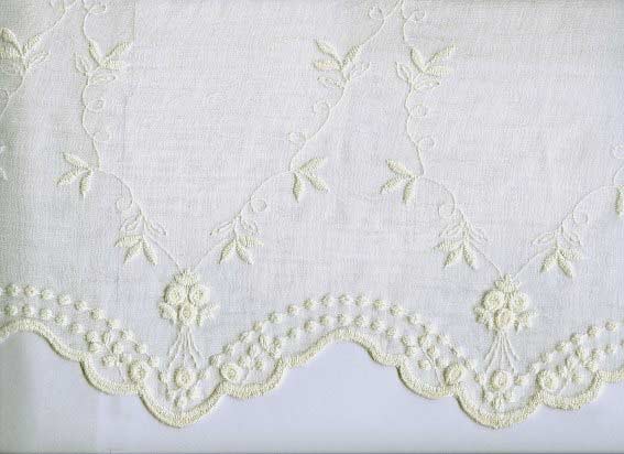 Pimlico – Gardine Victoria Off White mit Stickereien 180 x 250 cm