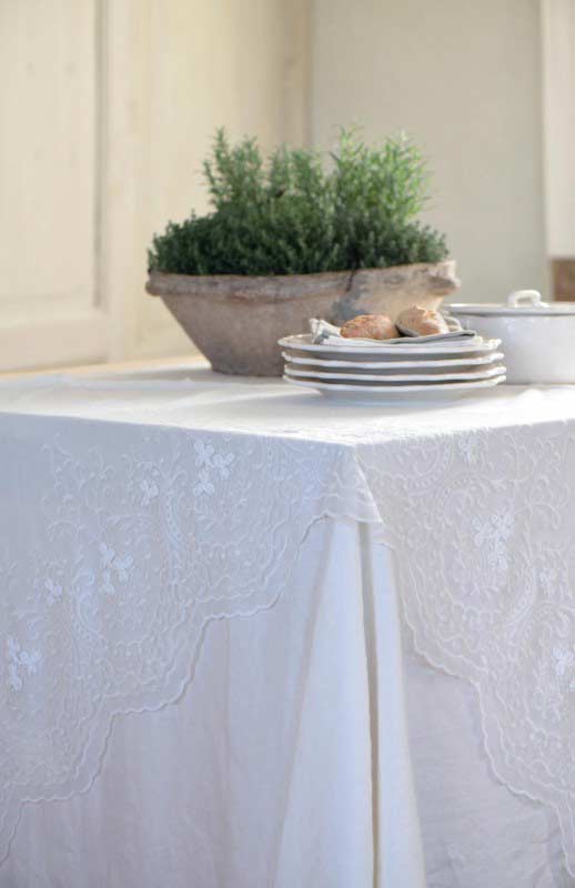 Pimlico - Tischläufer Amelia Off White mit Stickereien 50 x 180 cm