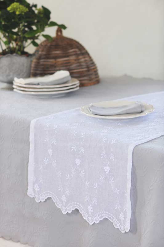 Pimlico - Tischläufer Victoria Rose Off White mit Stickereien 55 x 180 cm