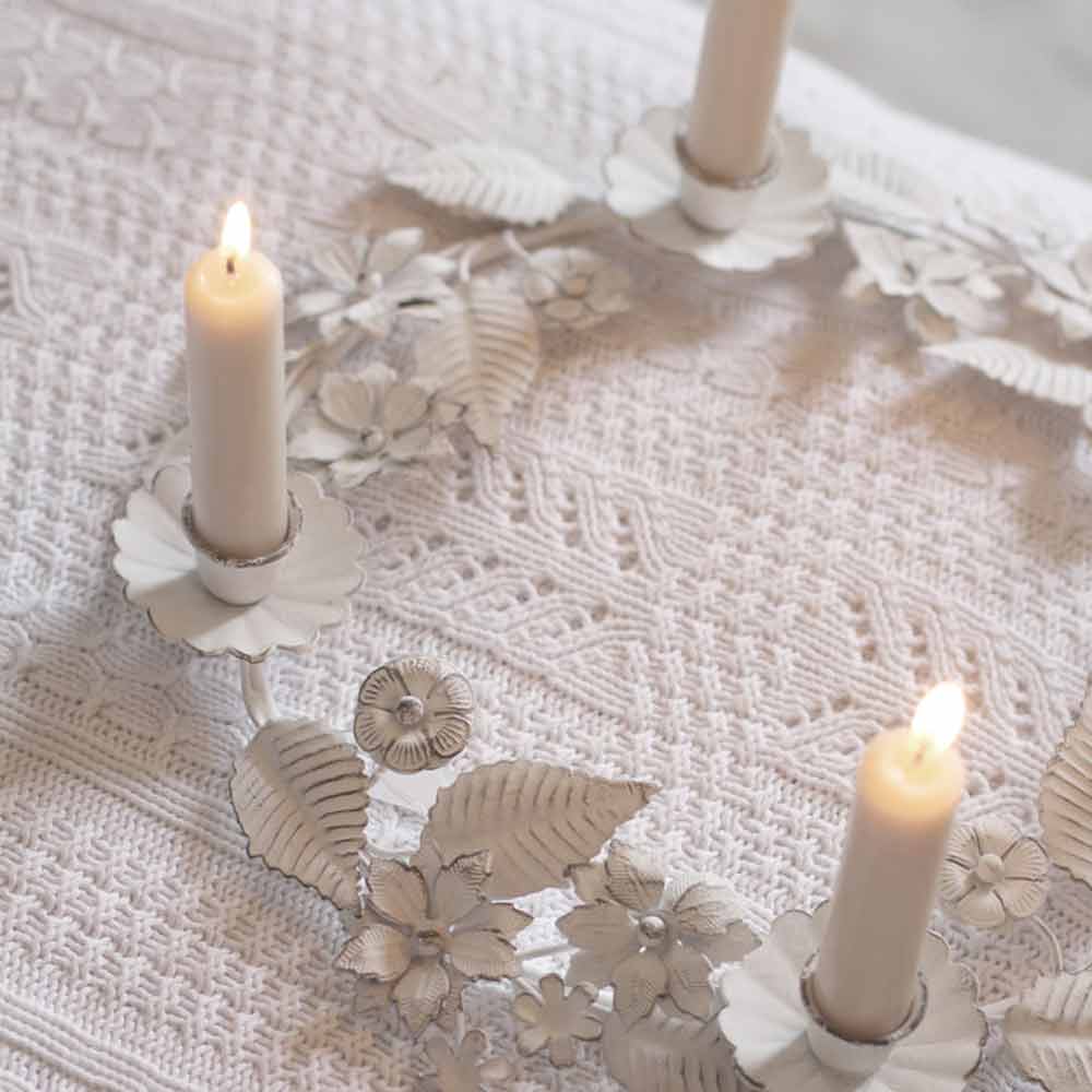 VL Home - Adventskranz Shabby Chic mit Blüten und Blättern für Stabkerzen